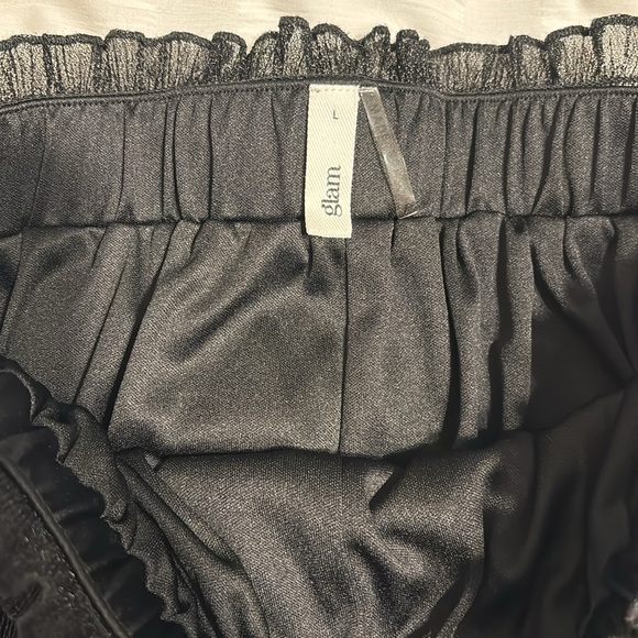 Glam skort, black shimmer- size large - Picture 2 of 5